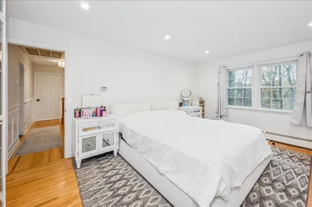 $899,000 | 42 Hannahs Road, Stamford, CT 06903