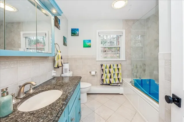 $899,000 | 42 Hannahs Road, Stamford, CT 06903