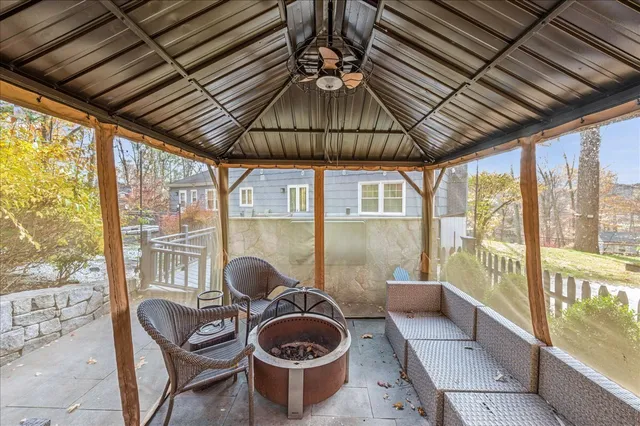 $899,000 | 42 Hannahs Road, Stamford, CT 06903