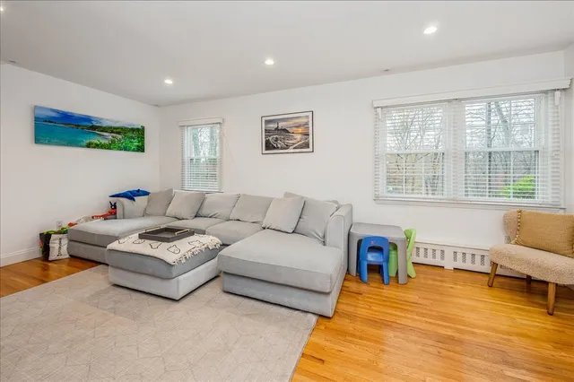 $899,000 | 42 Hannahs Road, Stamford, CT 06903