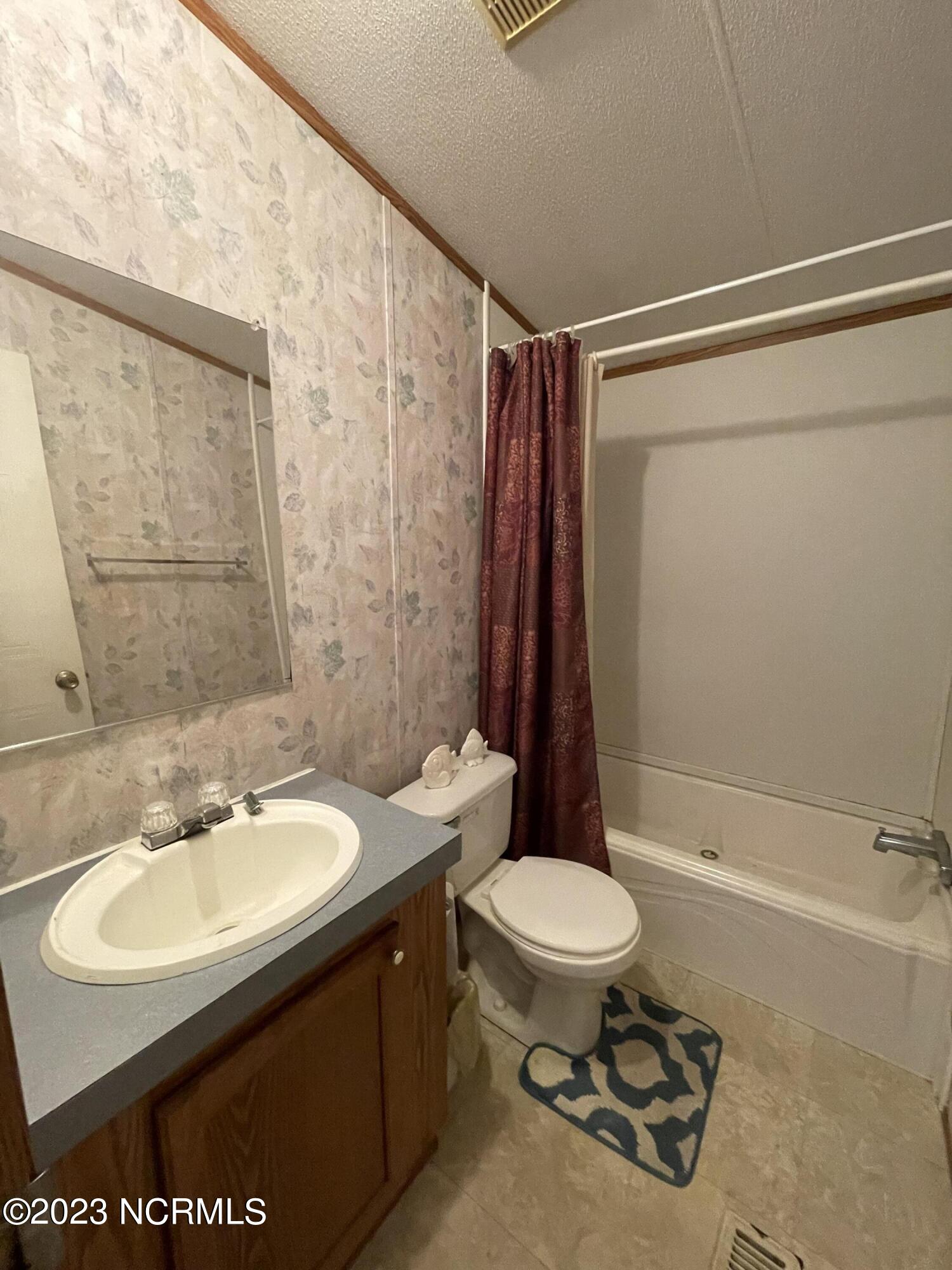 235 Bull Hill Road Windsor, NC 27983 - Photo 30 of 34 Guest Bathroom