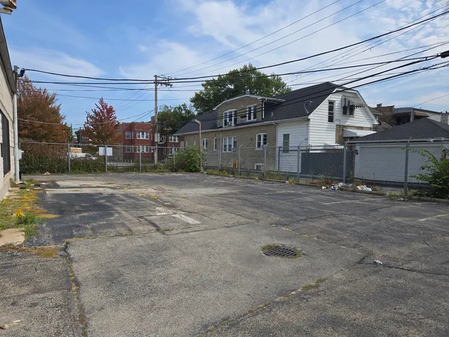 $1,350,000 | 3711 West Lawrence Avenue, Chicago, IL 60625