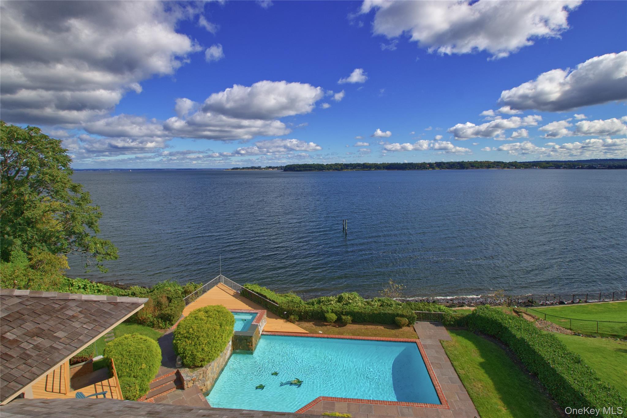 15 Gatsby Lane Great Neck, NY 11024 - Photo 12 of 12 a view of outdoor space and yard