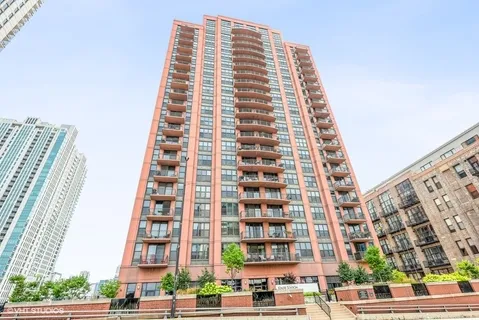 $3,950 | 330 North Jefferson Street, Unit 1405, Chicago, IL 60661