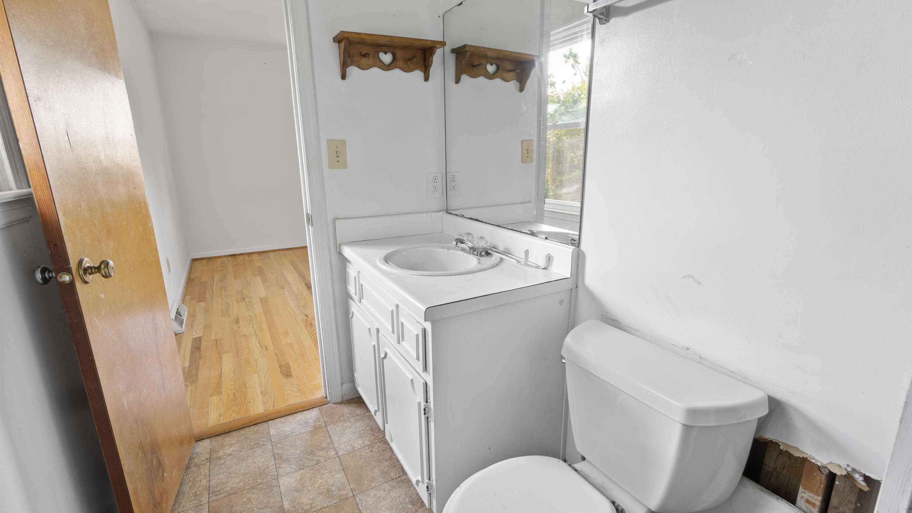 180 Ridgeway Road Hardy, VA 24101 - Photo 12 of 24 DSC02867