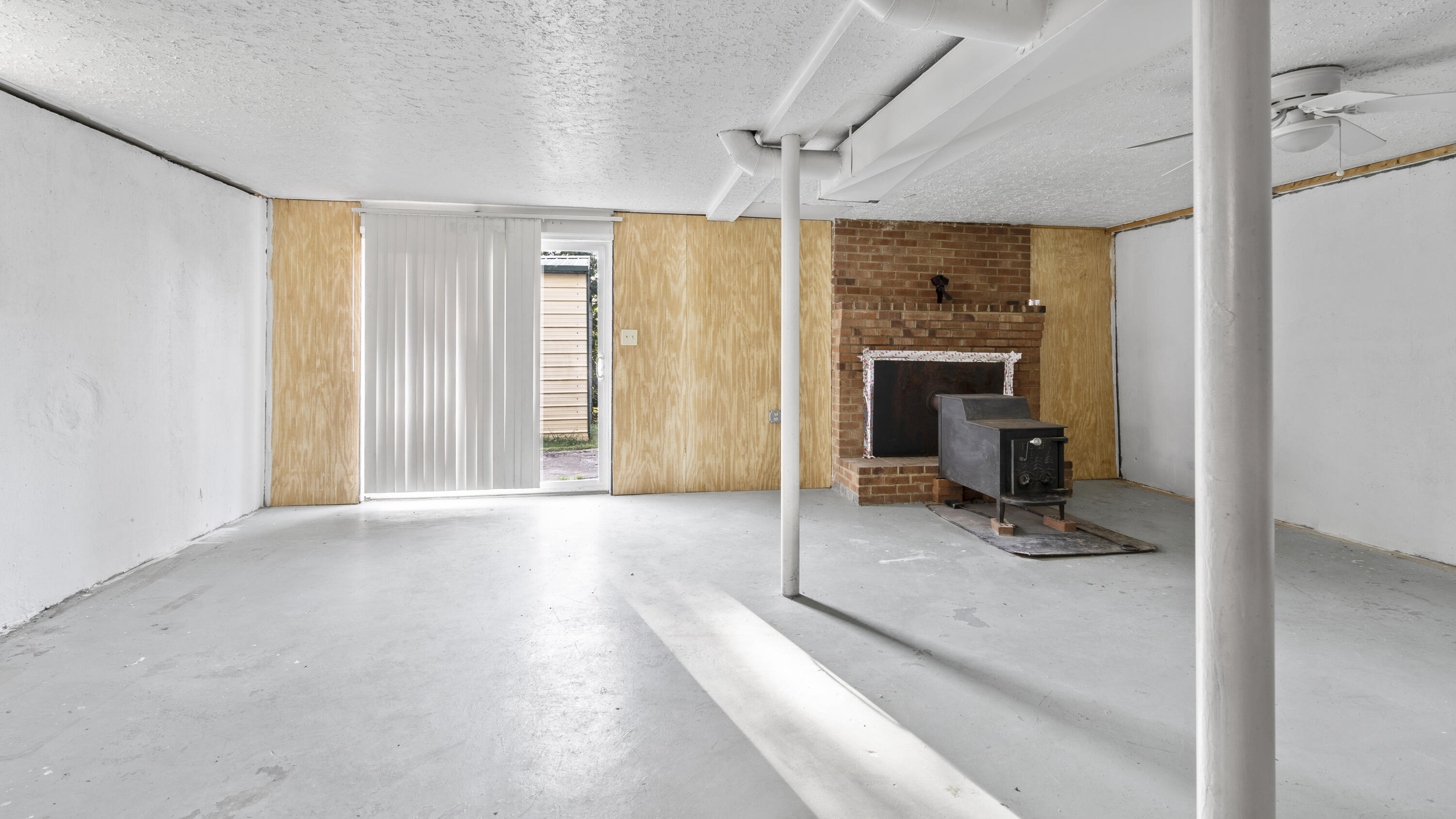180 Ridgeway Road Hardy, VA 24101 - Photo 14 of 24 DSC02870