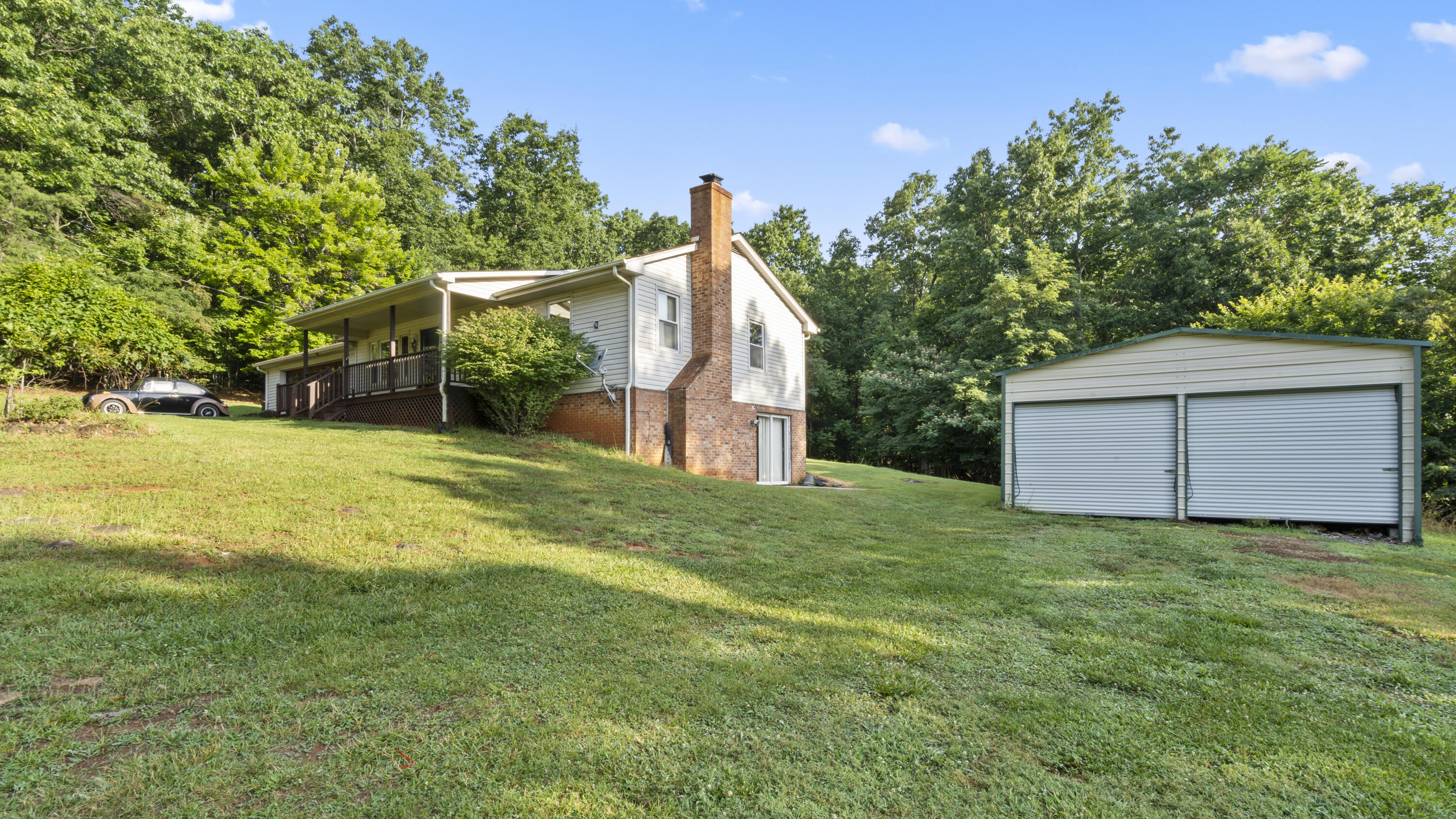 180 Ridgeway Road Hardy, VA 24101 - Photo 2 of 24 DSC02900