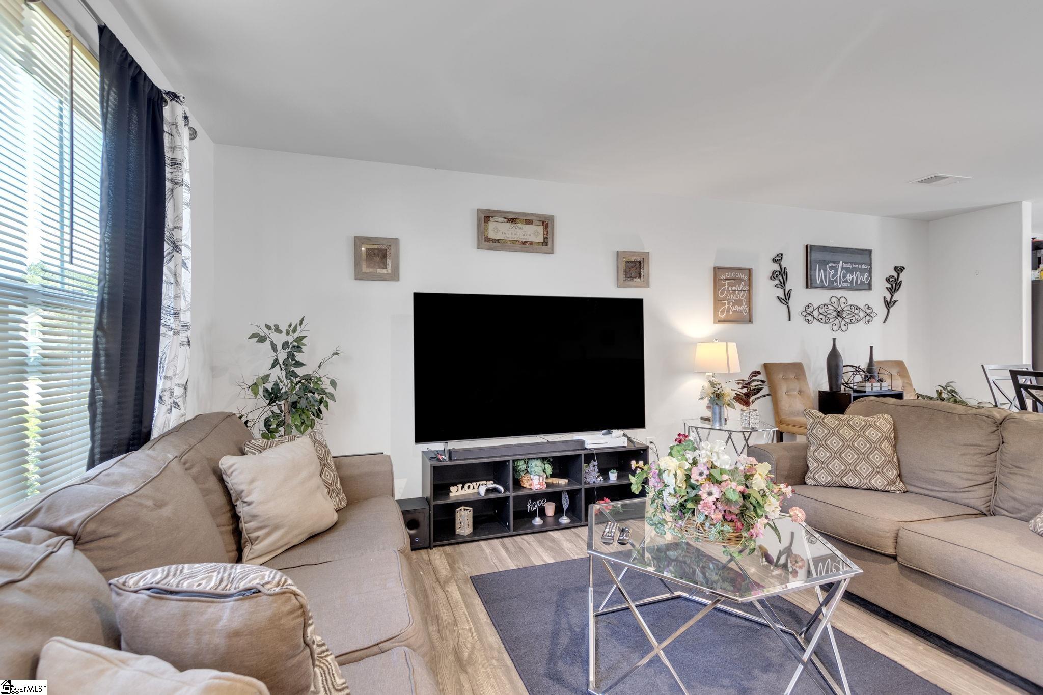 155 Queens Mill Court Pendleton, SC 29670 - Photo 2 of 27 Gallery Image 2