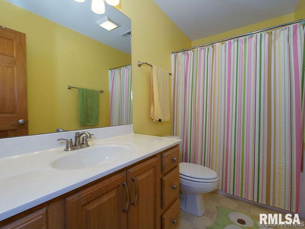 2101 Disar Drive Springfield, IL 62711 - Photo 13 of 24 Gallery Image 13