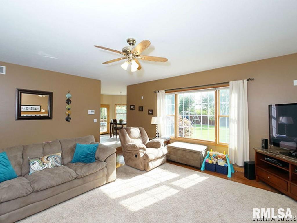 2101 Disar Drive Springfield, IL 62711 - Photo 5 of 24 Gallery Image 5