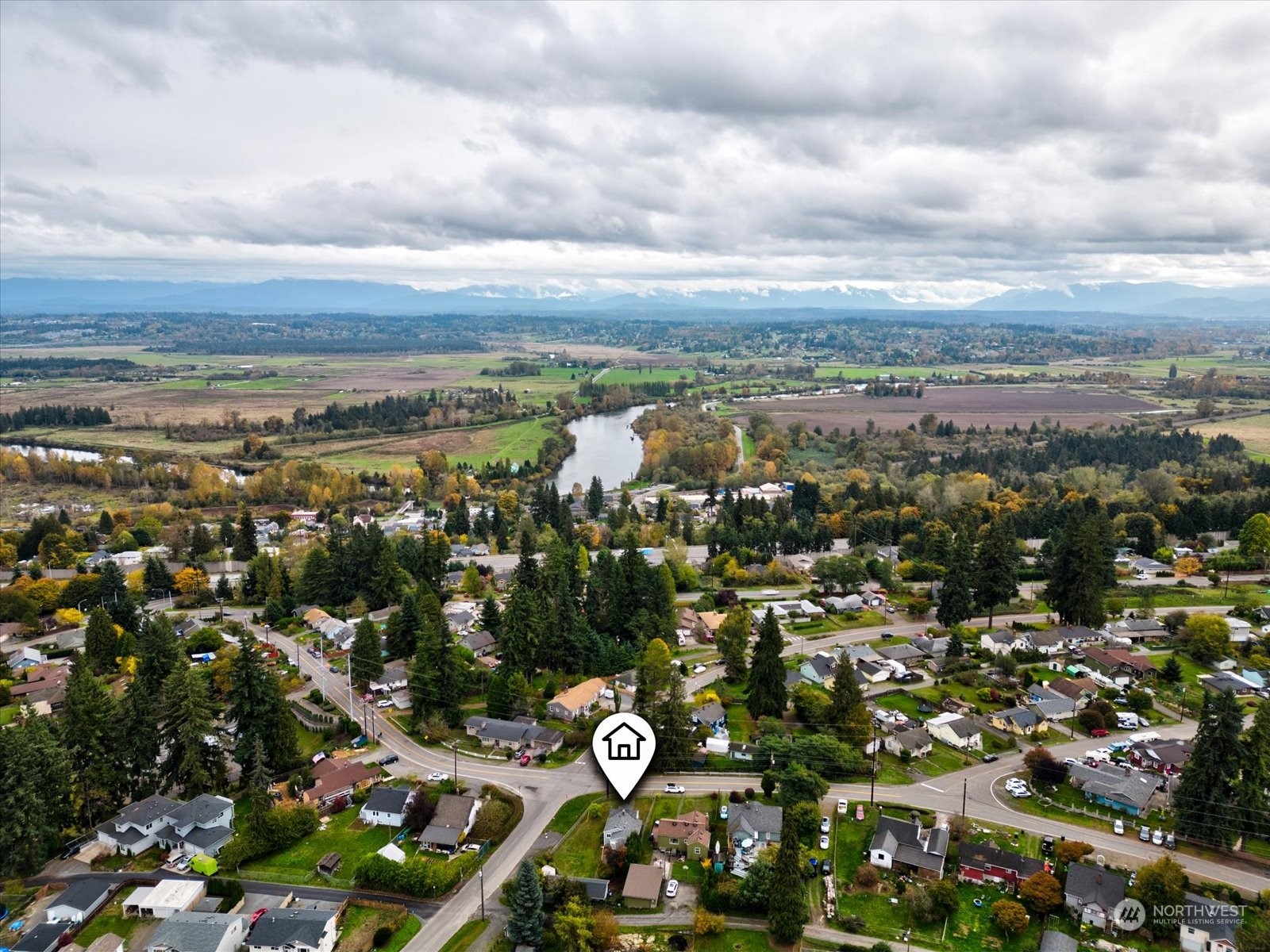 5514 Lowell Road Everett, WA 98203 - Photo 24 of 26 an aerial view of multiple house