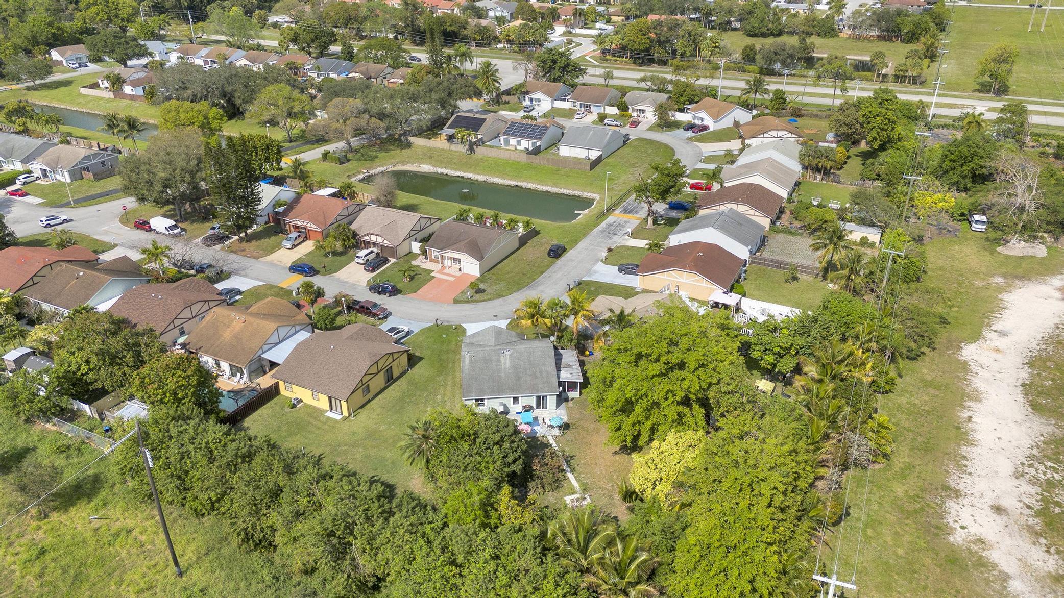 11117 Model Circle East Boca Raton, FL 33428 - Photo 24 of 34 DJI_0037