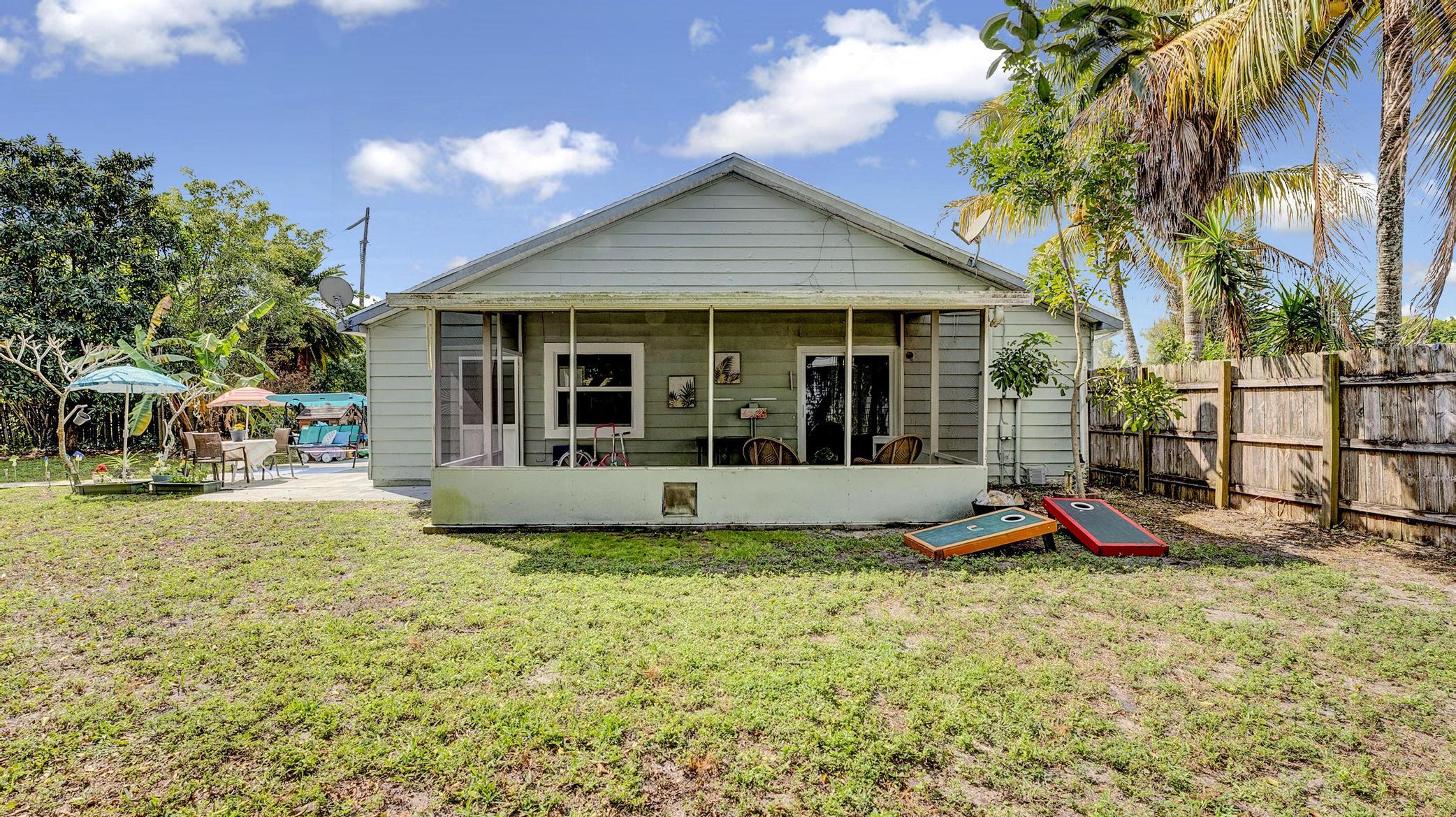 11117 Model Circle East Boca Raton, FL 33428 - Photo 25 of 34 DSC00221