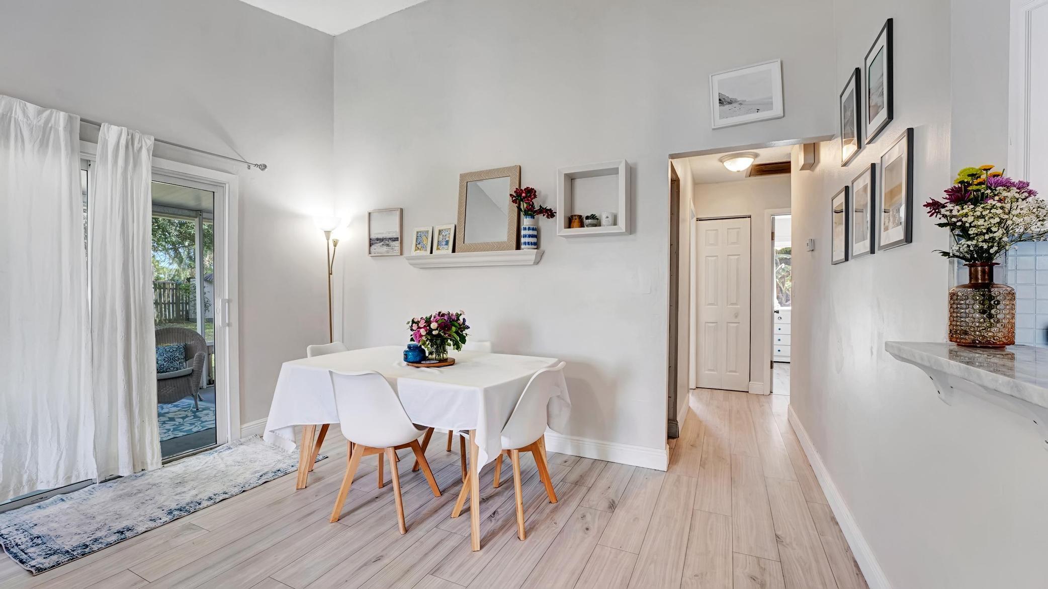 11117 Model Circle East Boca Raton, FL 33428 - Photo 8 of 34 DSC00311