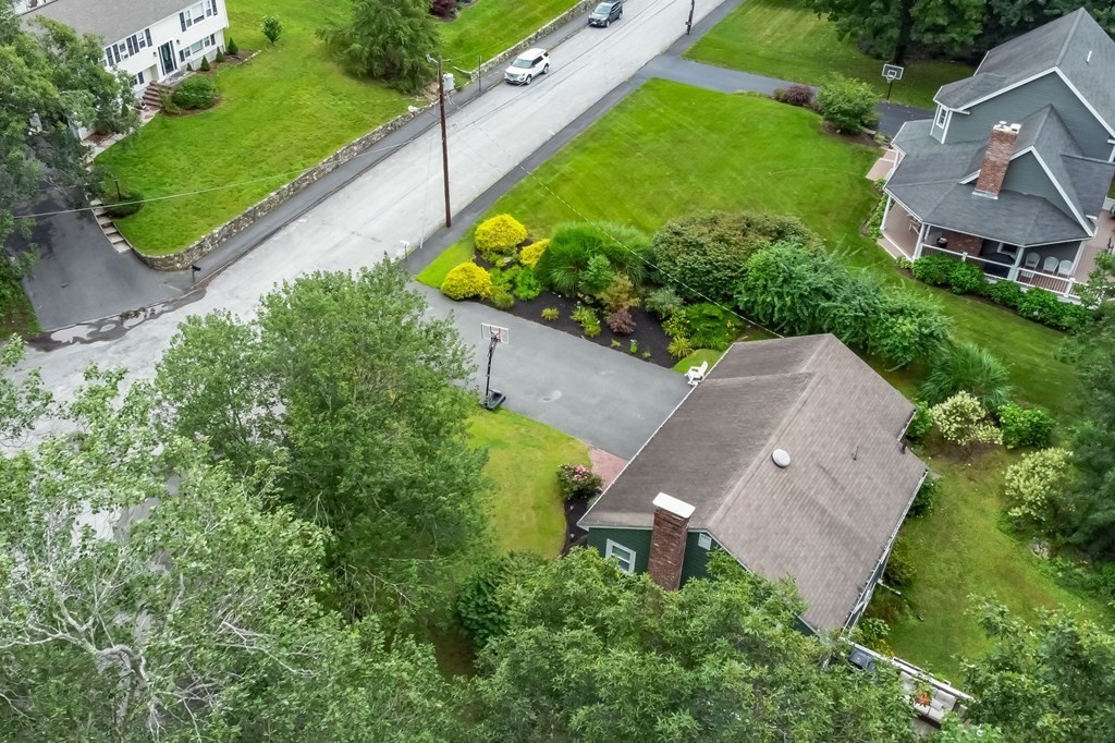 37 Hillcrest Road Medfield, MA 02052 - Photo 27 of 33 Gallery Image 27