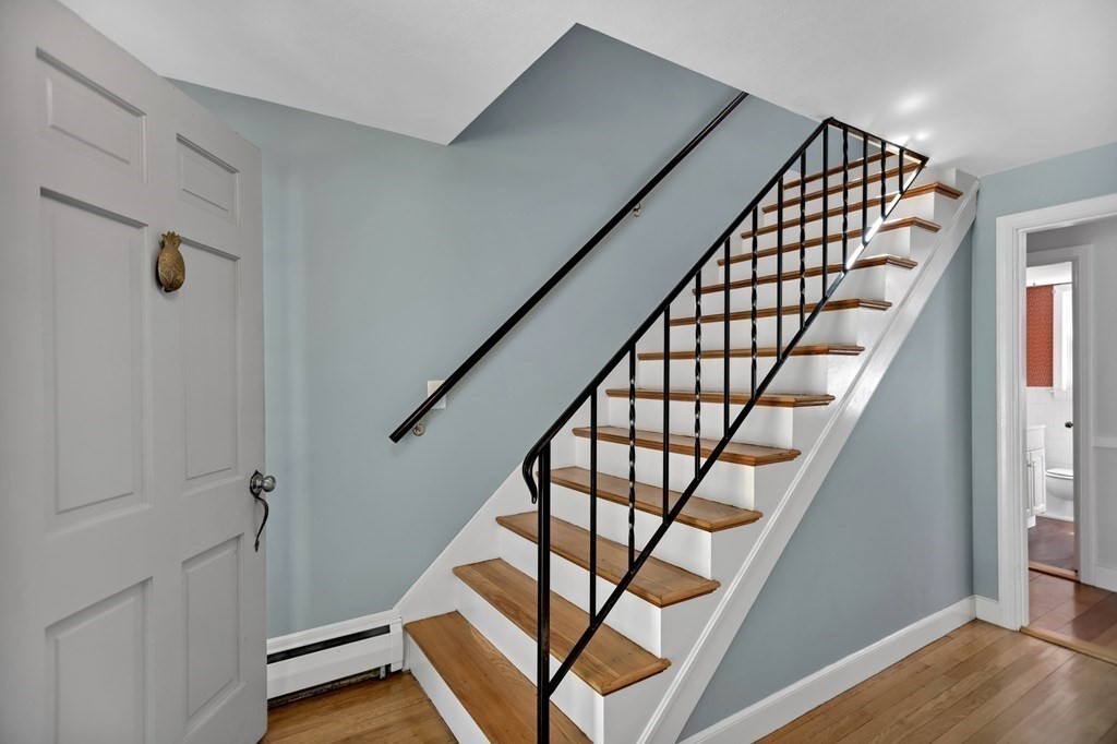 37 Hillcrest Road Medfield, MA 02052 - Photo 4 of 33 Gallery Image 4