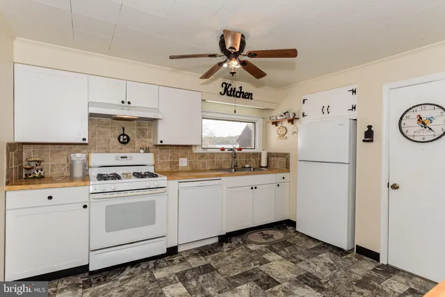 $214,000 | 3223 Lawsonia Road, Crisfield, MD 21817