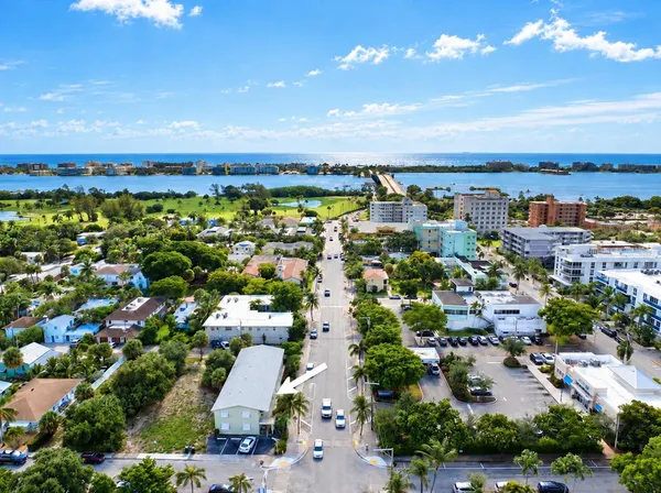 $1,500 | 220 Lucerne Avenue, Unit 3, Lake Worth Beach, FL 33460