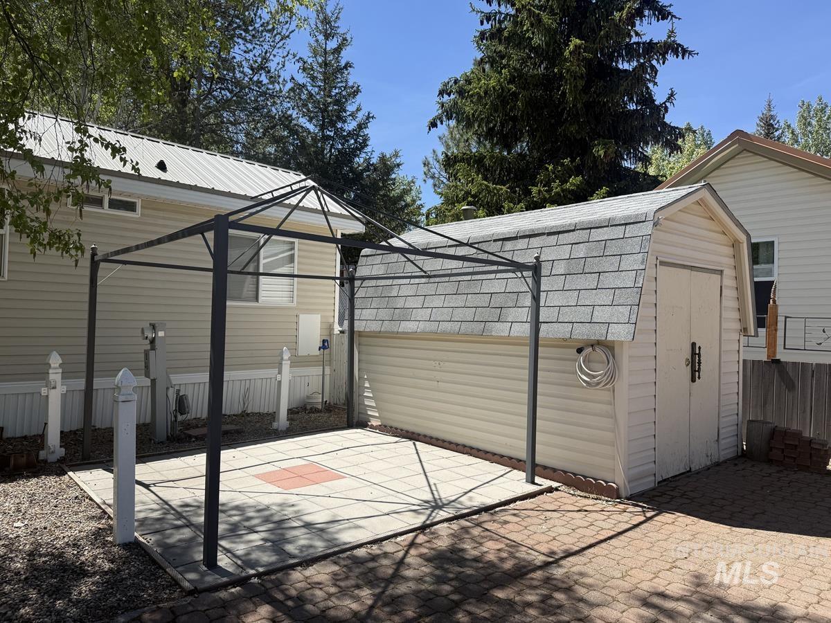48 B Street Cascade, ID 83611 - Photo 4 of 16