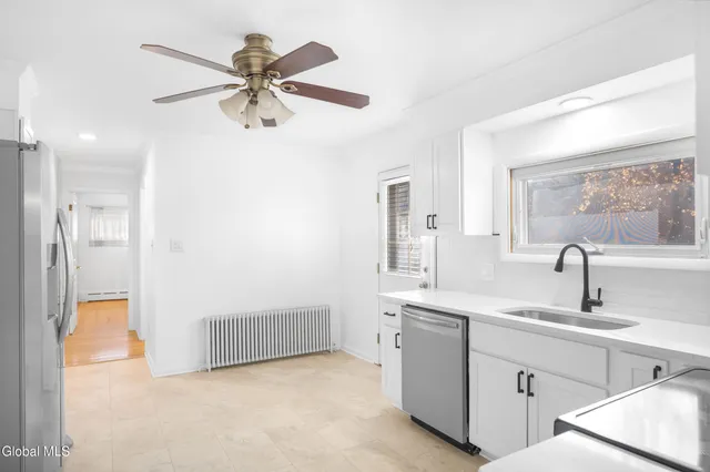 $2,700 | 188 Hackett Boulevard, Albany, NY 12209