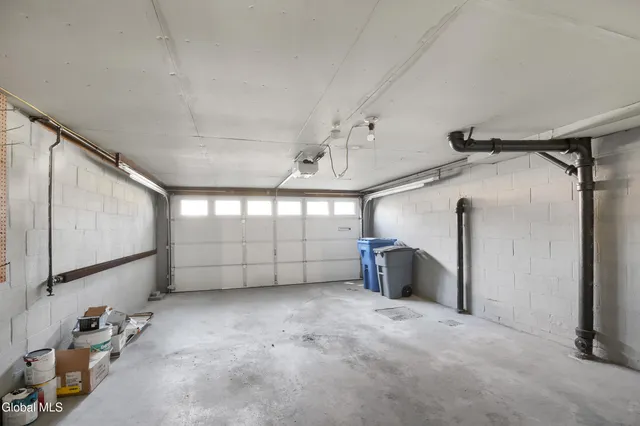 $2,700 | 188 Hackett Boulevard, Albany, NY 12209