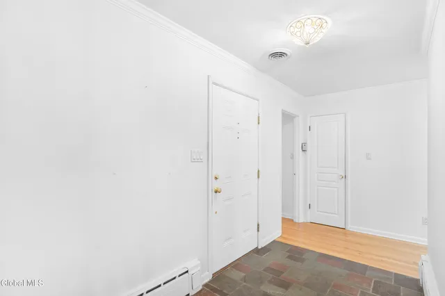 $2,700 | 188 Hackett Boulevard, Albany, NY 12209