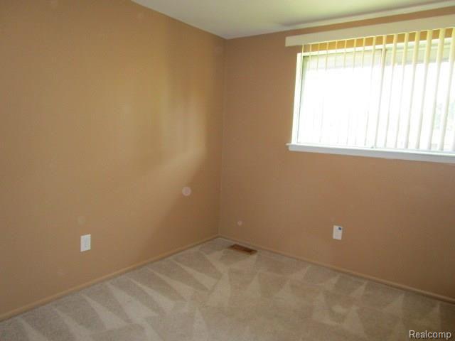 26150 Carlysle Street Inkster, MI 48141 - Photo 20 of 37
