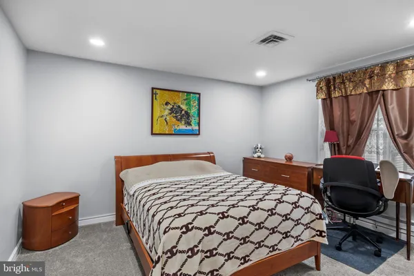 $350,000 | 7 Picardy Place, Southampton, NJ 08088