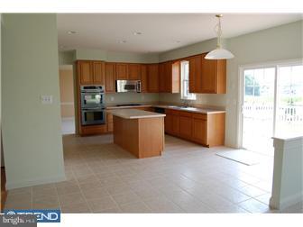 565 Partridge Court Mickleton, NJ 08056 - Photo 3 of 5