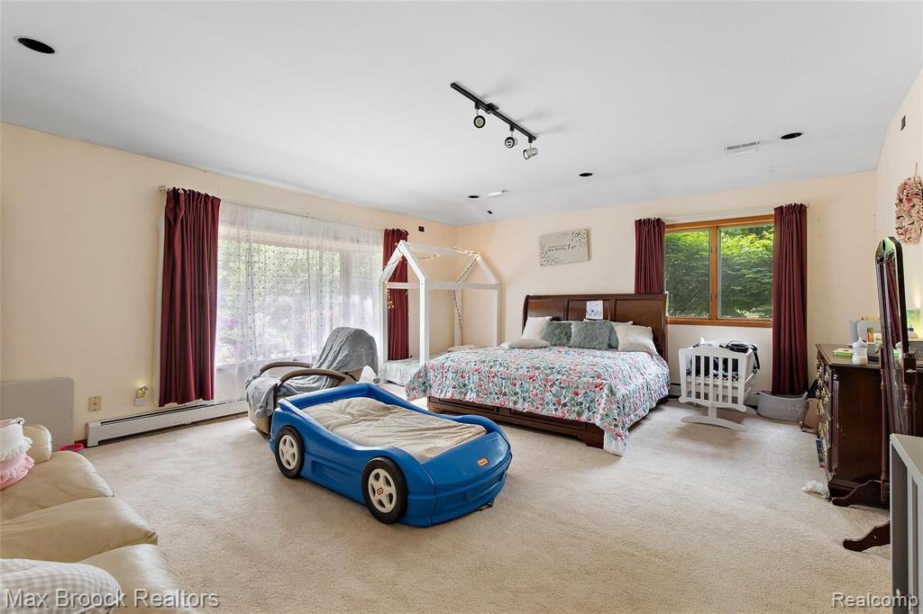 4059 Lincoln Road Bloomfield Hills, MI 48301 - Photo 11 of 19