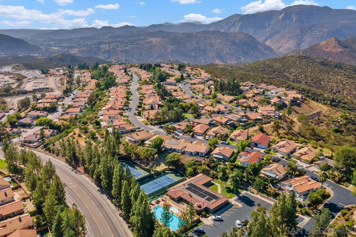 2516 Columbine Road Alpine, CA 91901 - Photo 29 of 33 an aerial view of multiple house