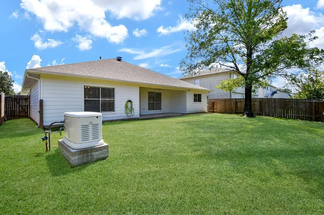 $2,650 | 835 Victoria Lakes Drive, Katy, TX 77493