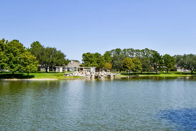 $2,650 | 835 Victoria Lakes Drive, Katy, TX 77493