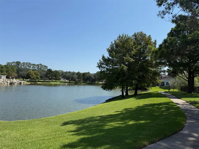 $2,650 | 835 Victoria Lakes Drive, Katy, TX 77493