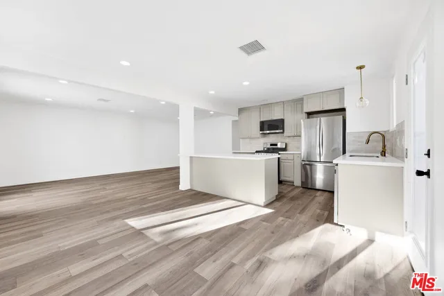 $6,250 | 1213 Thompson Avenue, Glendale, CA 91201