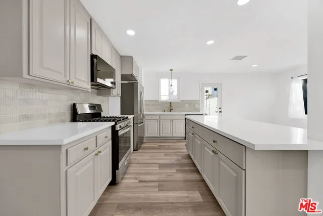 $6,250 | 1213 Thompson Avenue, Glendale, CA 91201