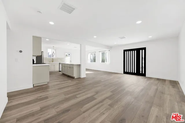 $6,250 | 1213 Thompson Avenue, Glendale, CA 91201