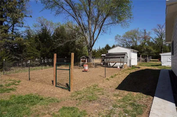 $374,900 | 470 East 2200 Road, Eudora, KS 66025