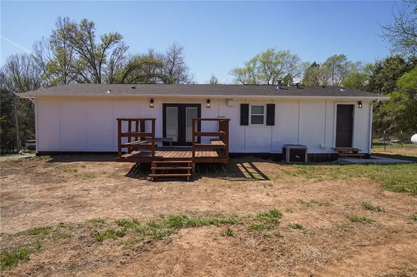 $374,900 | 470 East 2200 Road, Eudora, KS 66025