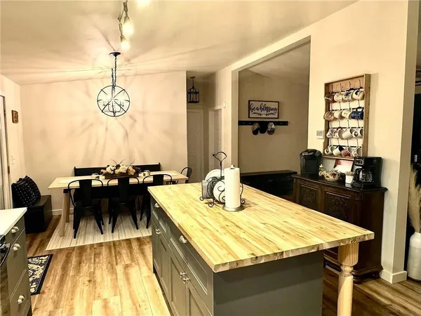 $374,900 | 470 East 2200 Road, Eudora, KS 66025