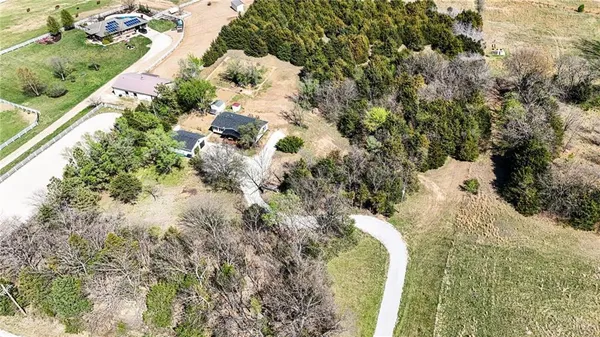 $374,900 | 470 East 2200 Road, Eudora, KS 66025