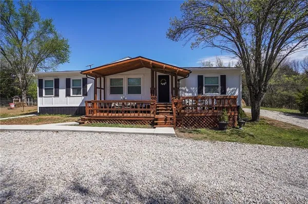 $374,900 | 470 East 2200 Road, Eudora, KS 66025