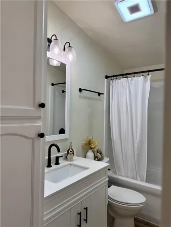 $374,900 | 470 East 2200 Road, Eudora, KS 66025