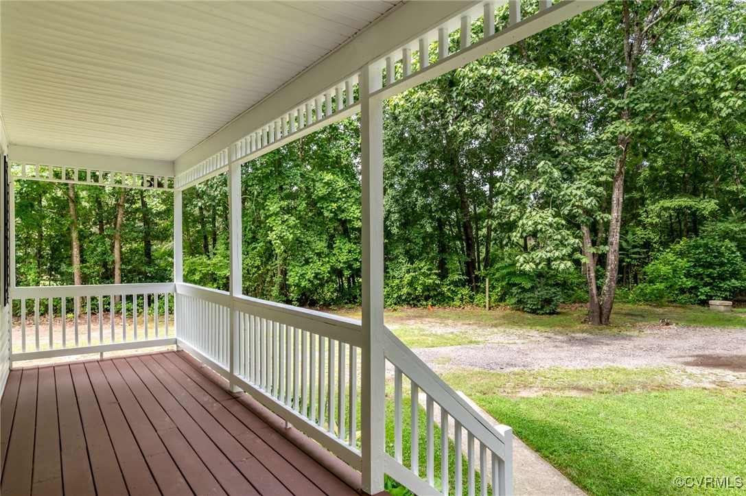 9225 Vaughan Road Petersburg, VA 23805 - Photo 4 of 24 Gallery Image 4
