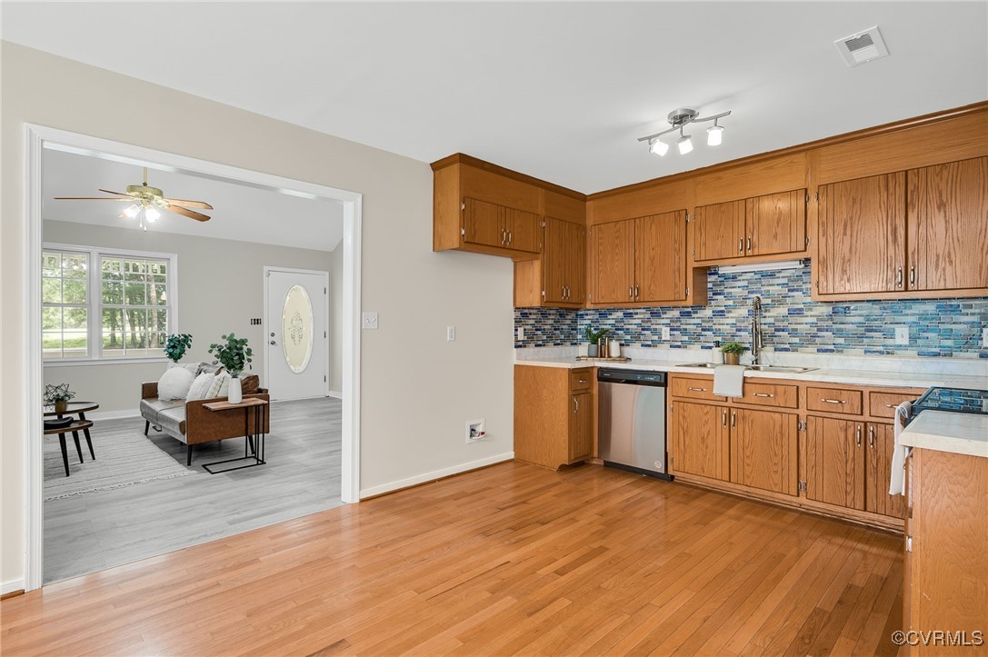 9225 Vaughan Road Petersburg, VA 23805 - Photo 8 of 24 Gallery Image 8