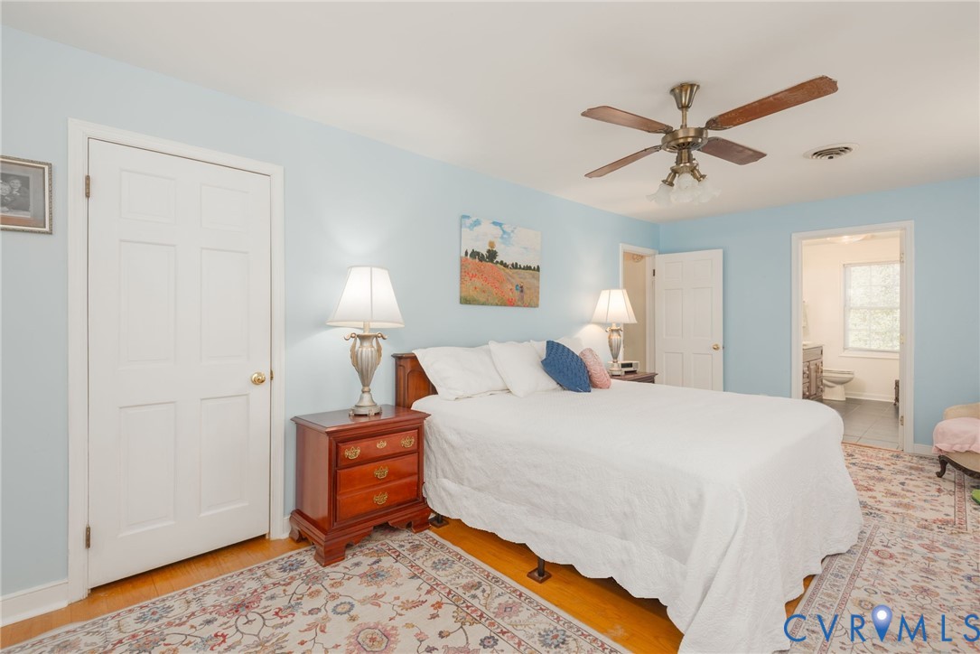 1400 Buford Road North Chesterfield, VA 23235 - Photo 22 of 50 Right Side - Large Walk-In Closet