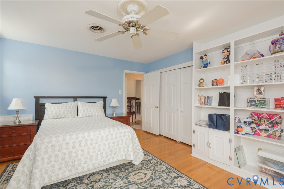 1400 Buford Road North Chesterfield, VA 23235 - Photo 26 of 50 Right Side