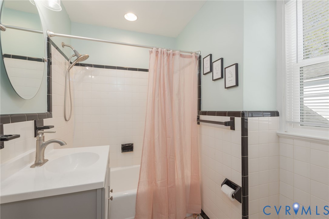 1400 Buford Road North Chesterfield, VA 23235 - Photo 27 of 50 Right Side