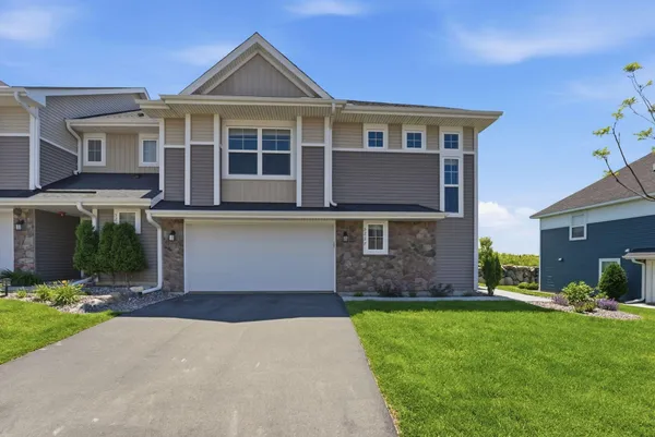 $389,999 | 5237 Trotter Trail, Victoria, MN 55386