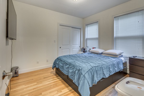 14 Harris Road Medford, MA 02155 - Photo 24 of 30 Gallery Image 24